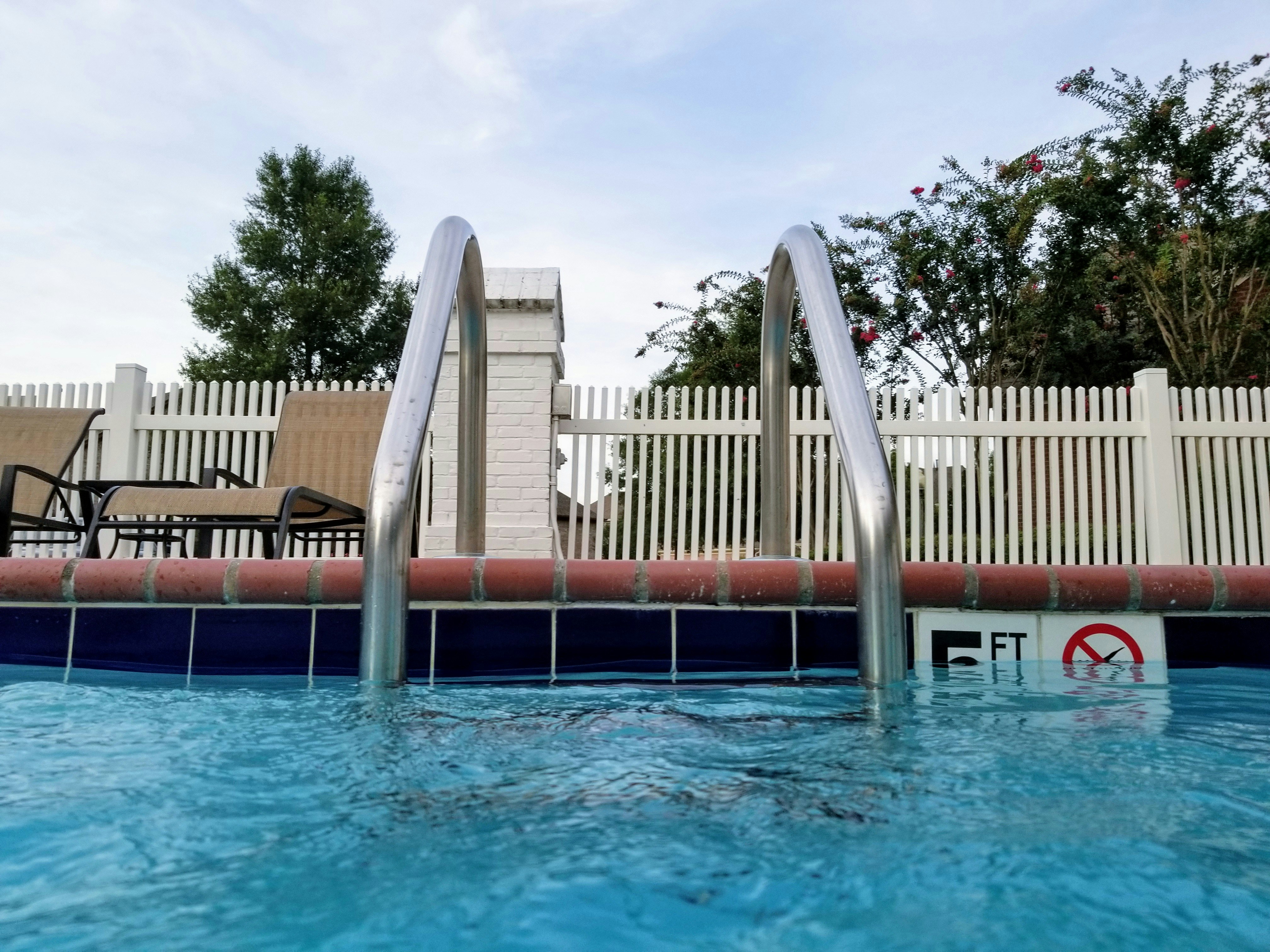 Pool Safety Net vs Pool Safety Cover 2 img