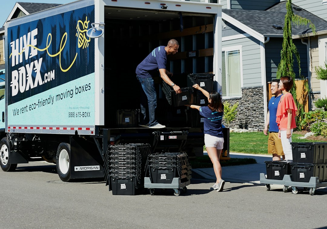 Here's How to Make Moving for Work Easier 3 img